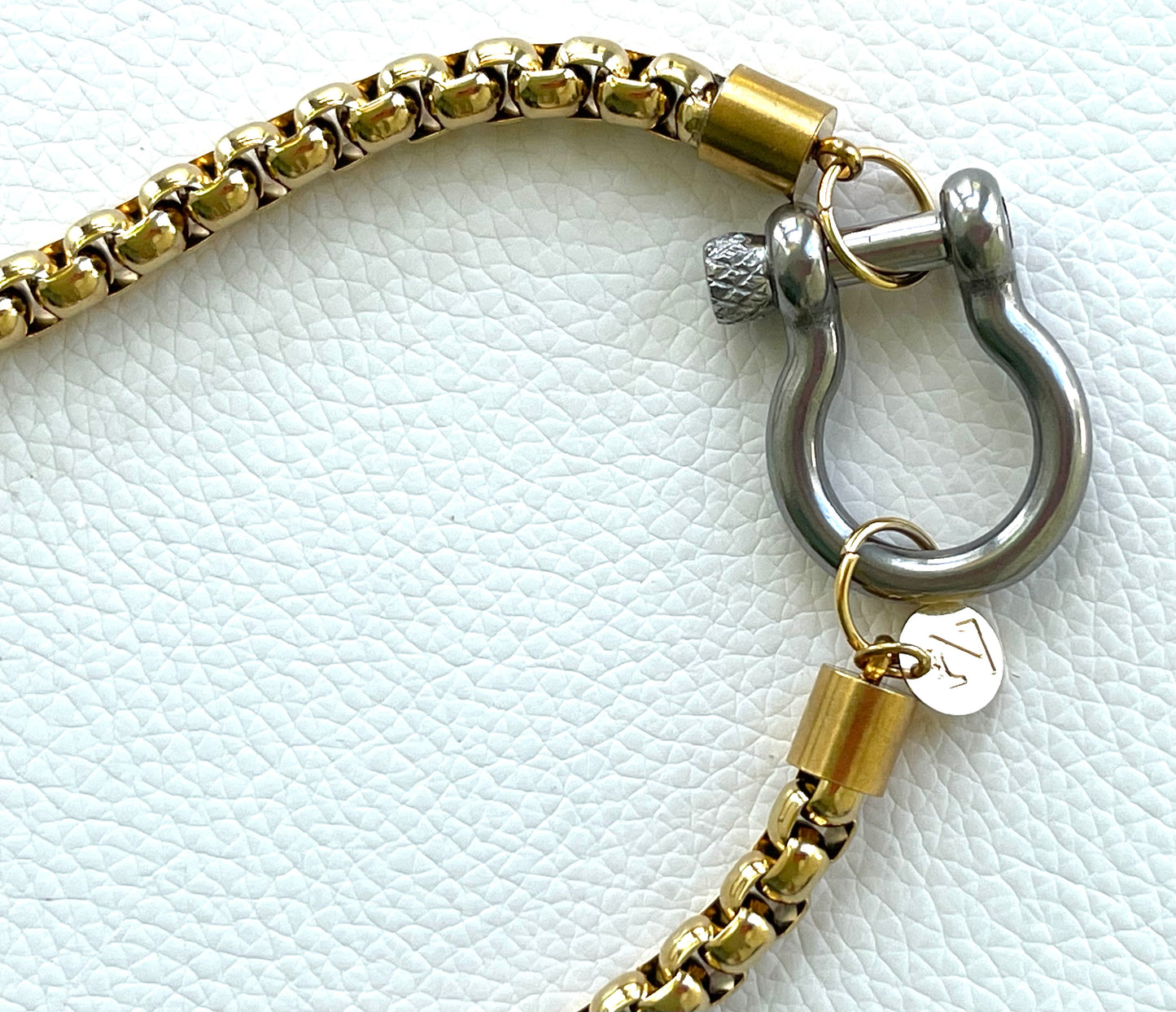 Shackle Connector Necklace
