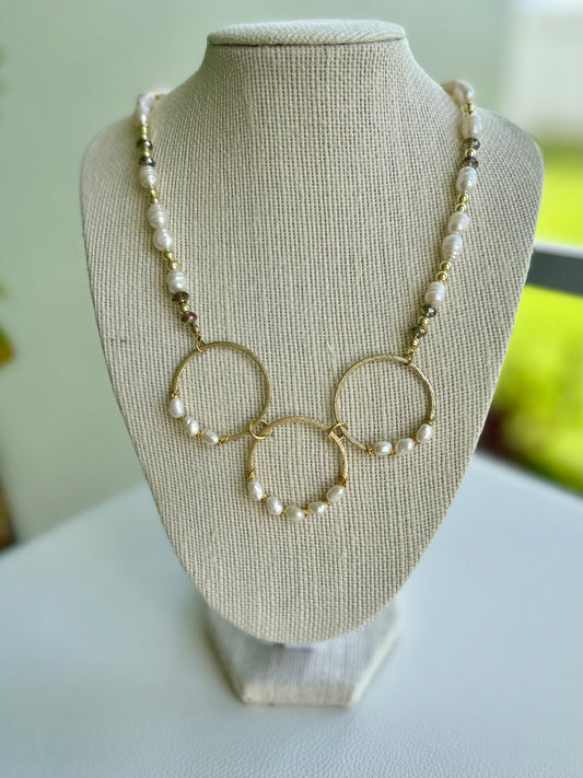 3 Aros Necklace