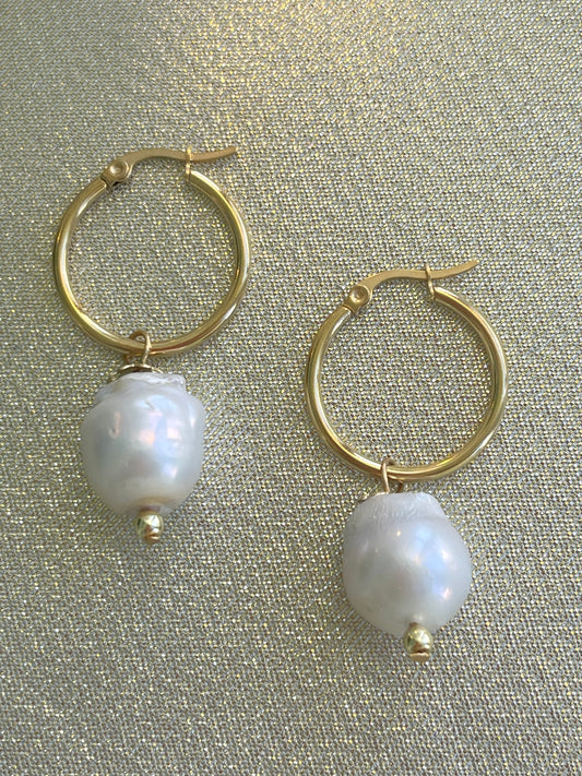 Miss Pearl Earrings