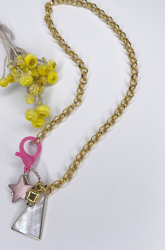Triangule Necklace